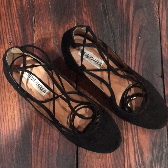 Steve Madden Black ballet laceup kitten block heel - Picture 3 of 5